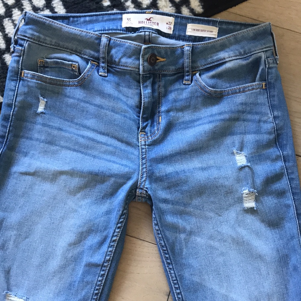 Hollister Jeans - Picture 2 of 4